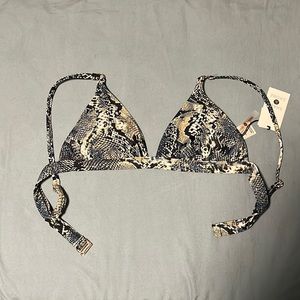 shade & shore bikini top from target. tags still on